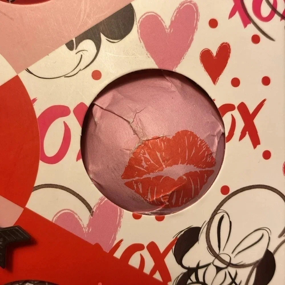 Disney Love-themed Bath Fizzer set